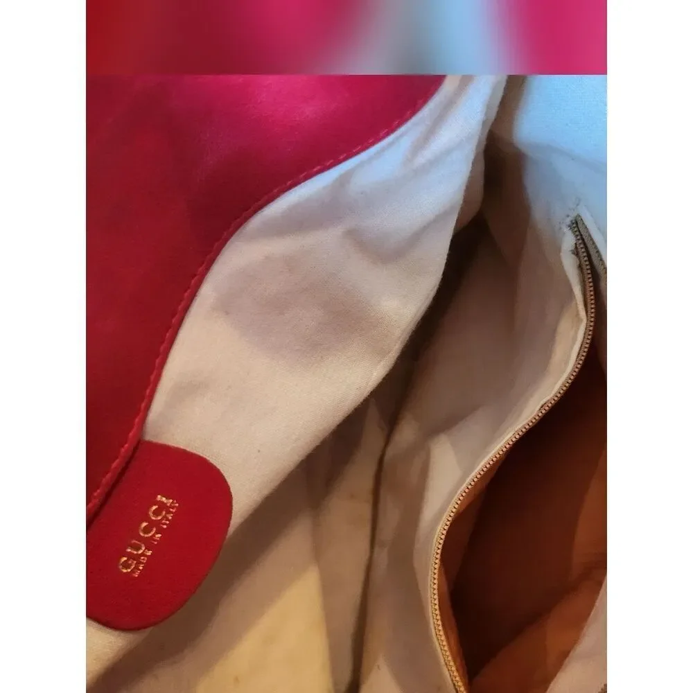 Gucci Red Leather Shoulder Bag with Bamboo Handle And Wallet